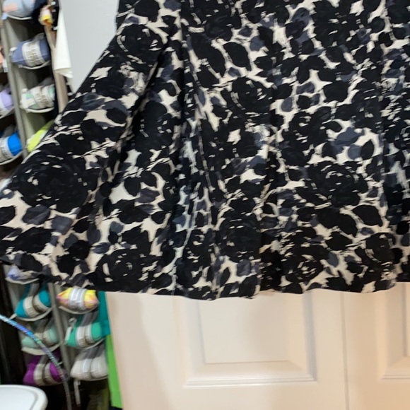 JCrew, pleated silk skirt - Picture 3 of 7